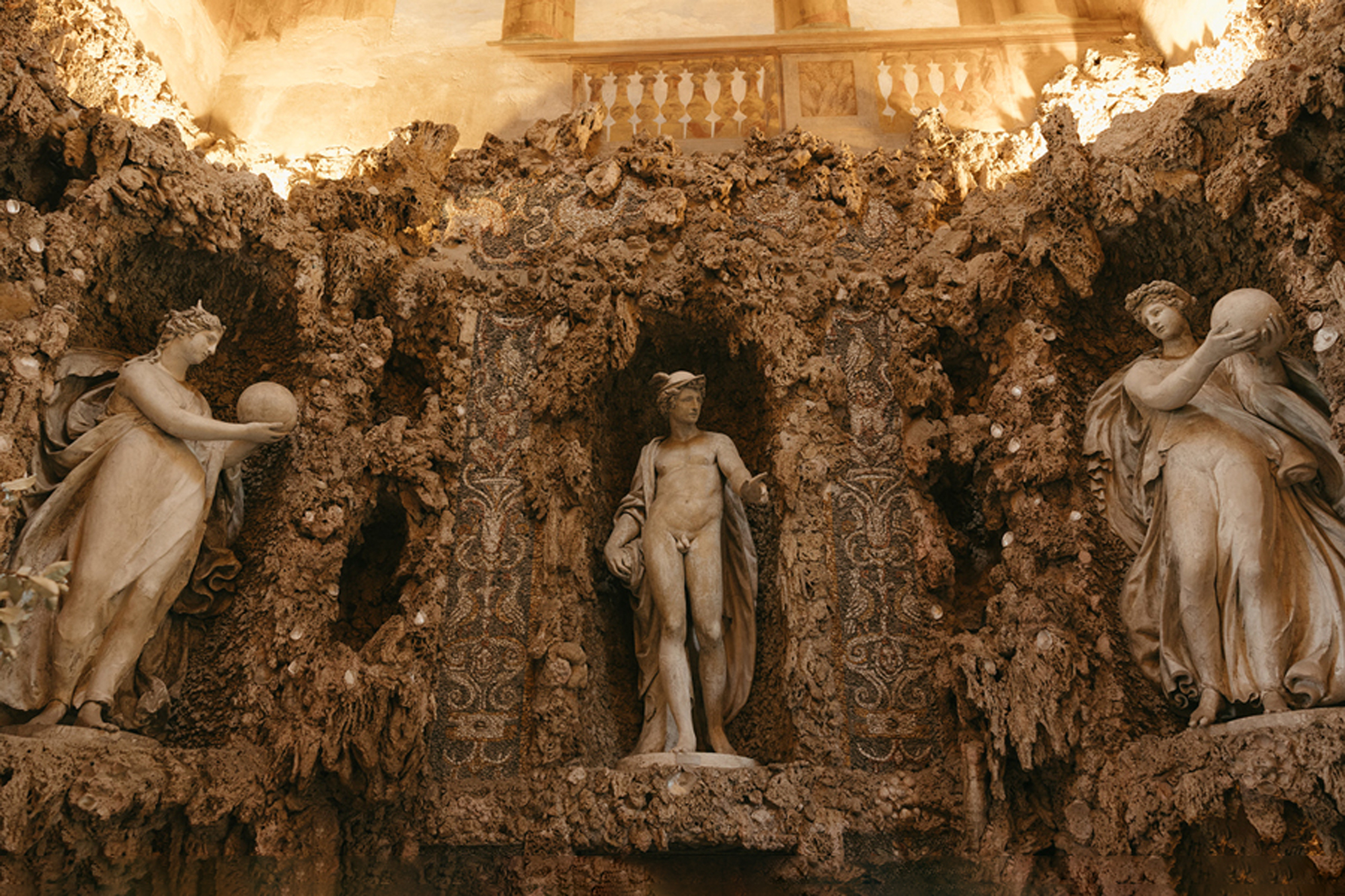 Italian statues 